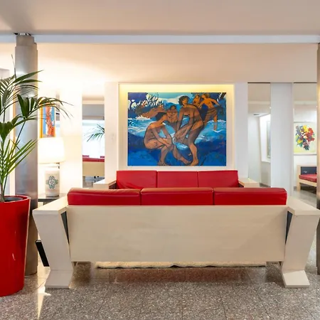 Hotiday Sant'elena Szálloda 4*